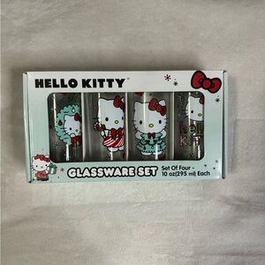 Hello Kitty Christmas Glassware Set​